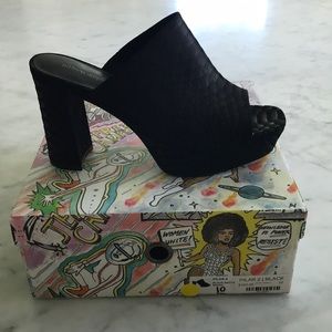 New Jeffrey Campbell Pilar 2 NWT Shoes!
